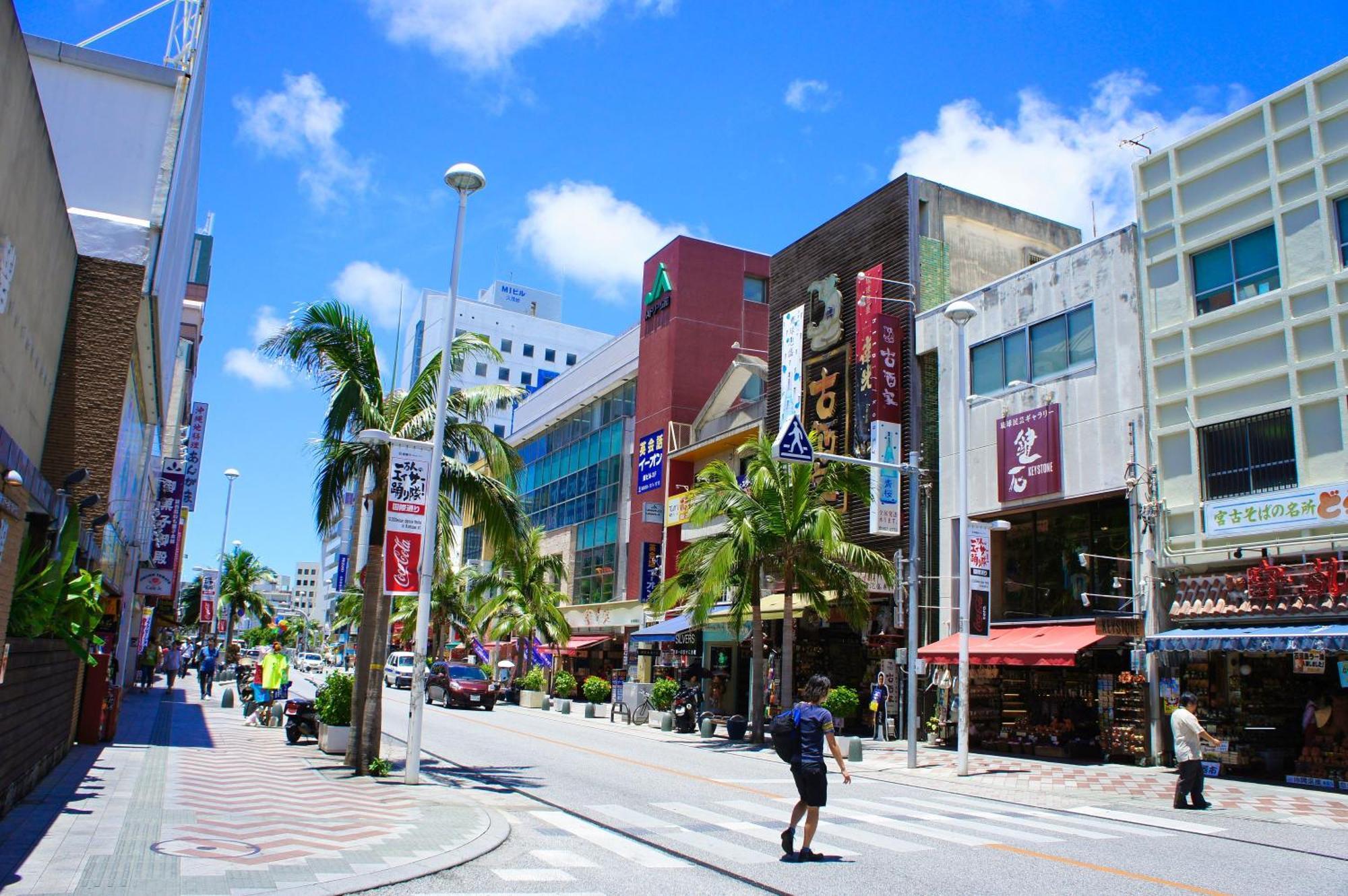 Nest Hotel Naha Nishi Екстериор снимка